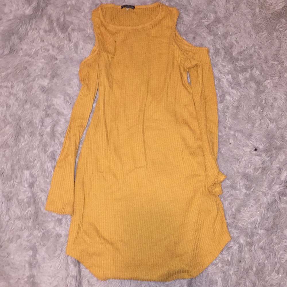 Cut off shoulder dress